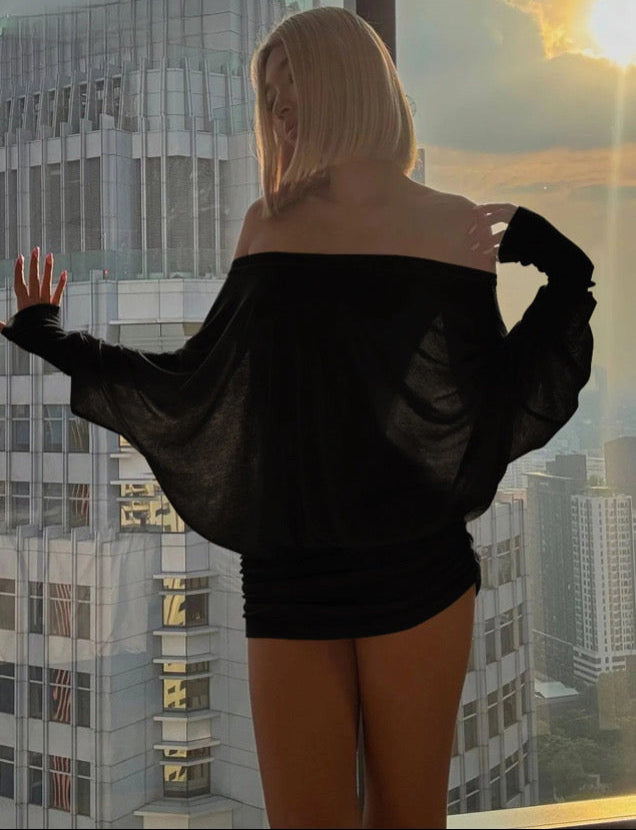 Curved-Hugging Off-Shoulder Mini Dress